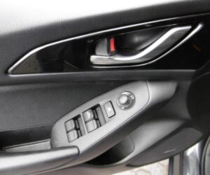 Внос от Германия - Mazda 3 2.0 SKYACTIV-G Sports-Line 2015 165hp 8